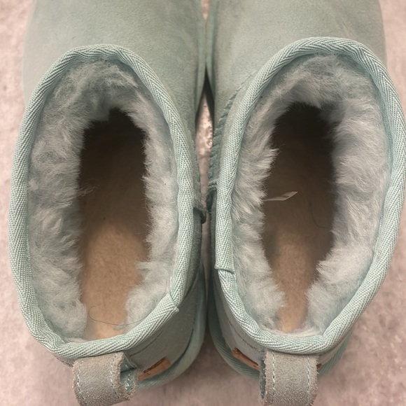 Ugg- Classic Mini - Picture 5 of 8